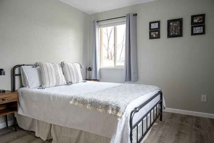 غرفة النوم 2