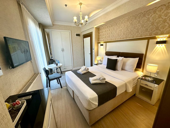 รูป ห้องพักส่วนตัวสำหรับคู่ในย่านสุลต่านอาห์เมต 1