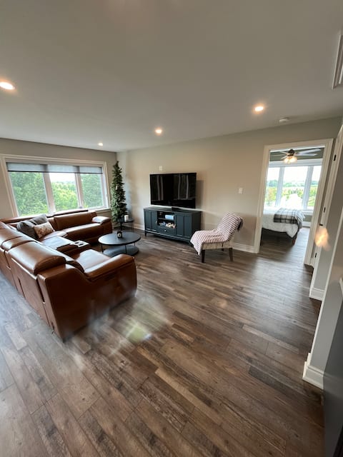 Successful Airbnb property: Sidarly Hills Loft on the Tree Farm in Whitby