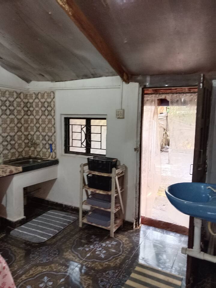 Full kitchen image 6