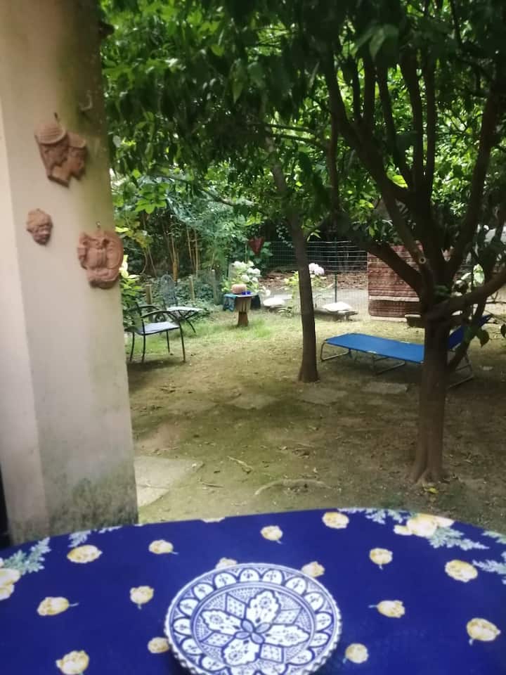 "Ondad'arno" Nel Cuore Di Pisa, In Secret Garden - Pisa