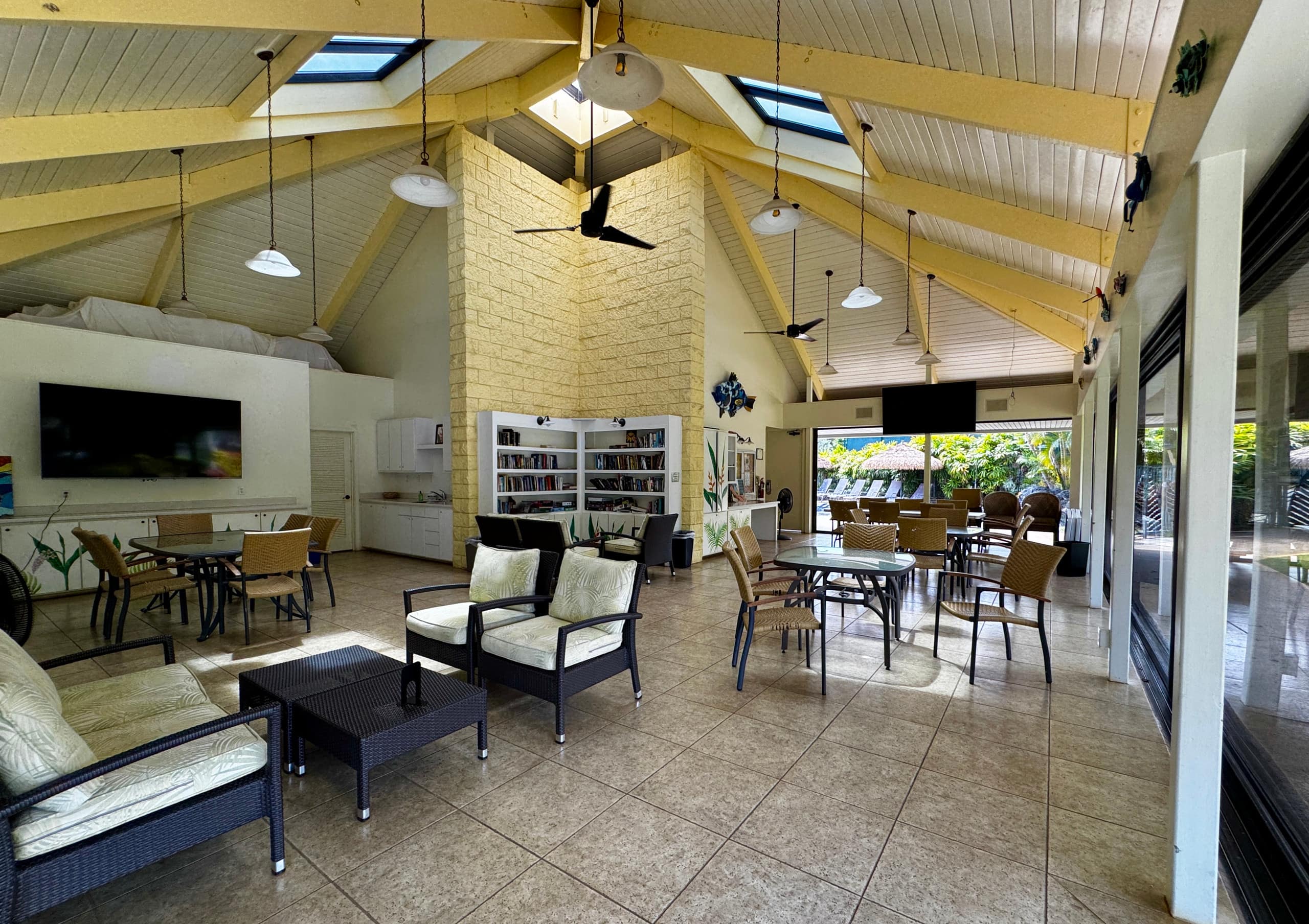 Condo in Princeville · ★5.0 · 1 bedroom · 3 beds · 2 private baths - Image 39