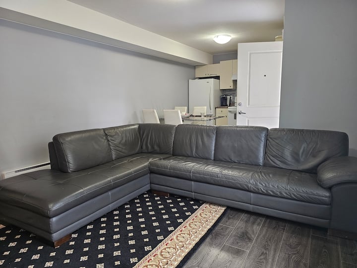 Avila Beautiful One Bedroom Suite - Maple Ridge