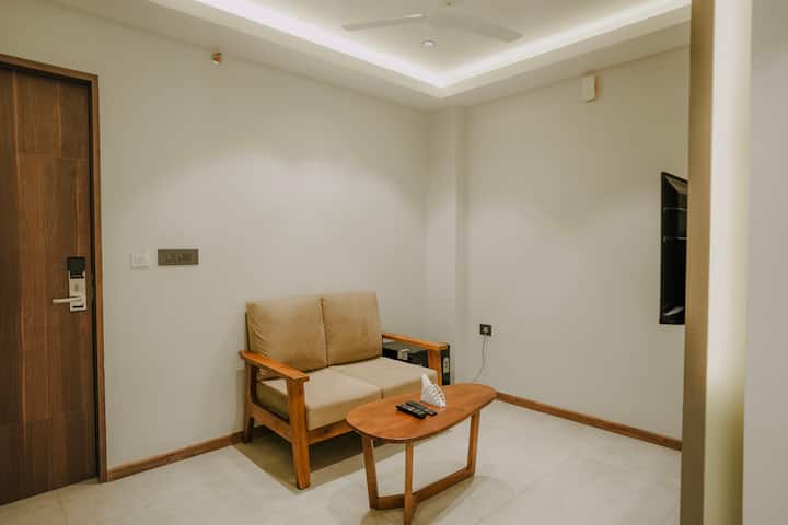 Premium Studio With Kitchenette - Thrissur