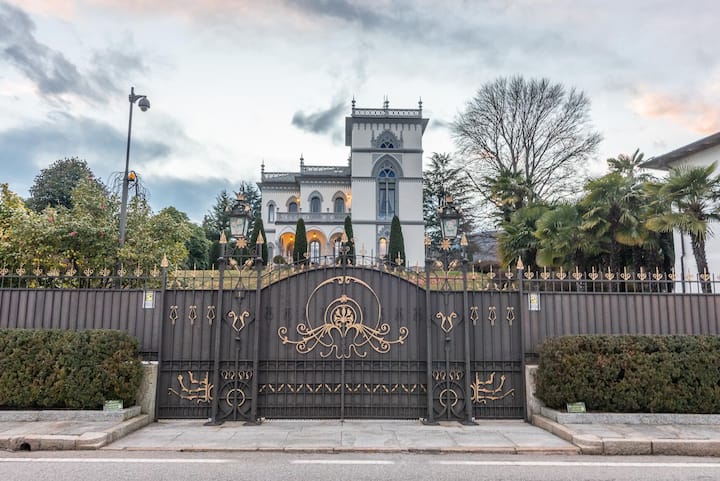 Villa D’epoca In Stile Liberty - Lago Maggiore