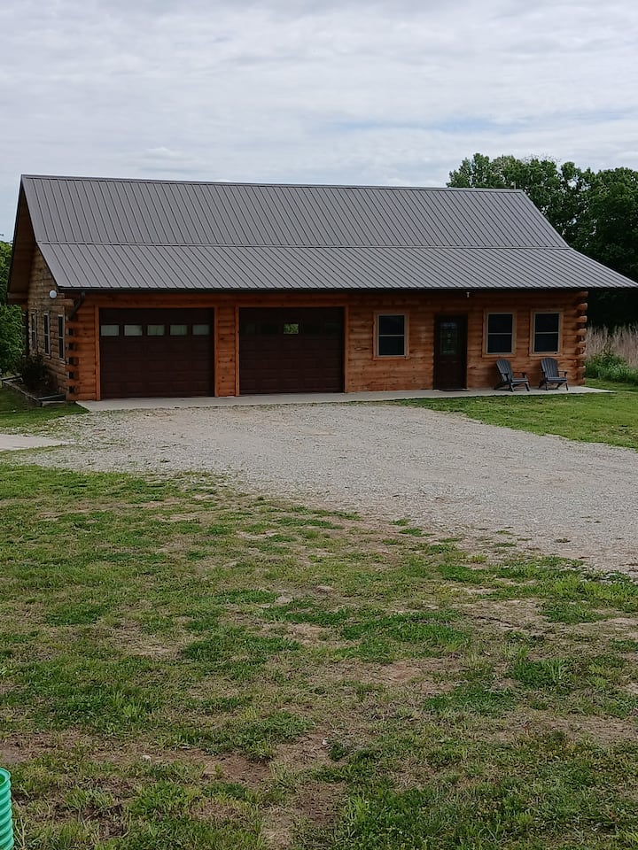 Lakeside Outdoors,  Vacation Cabin