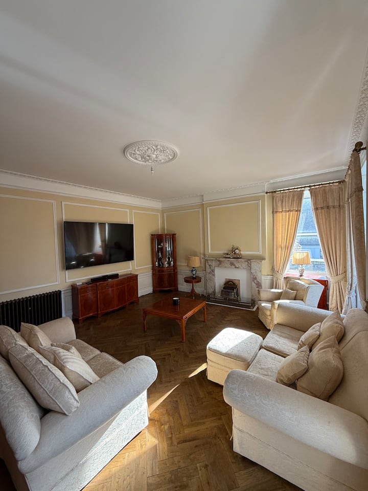 Extremely Central & Spacious Flat - Edimburgo
