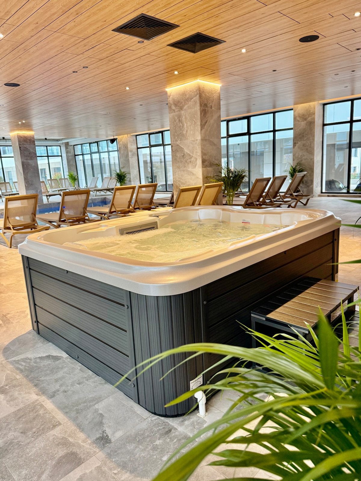 Aqua Vista Odyssey 8 - Sea View Resort — Apartament — închiriere de vacanță cu vedere la mare în Alezzi Odyssey, Mamaia Nord, Constanța, România — fotografia 5 a proprietății | Aqua Vista Rentals