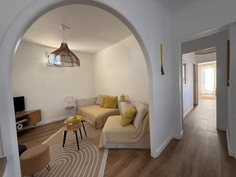Successful Airbnb property: The Workshop | 2 bedrooms, terrace + spa in Mauguio
