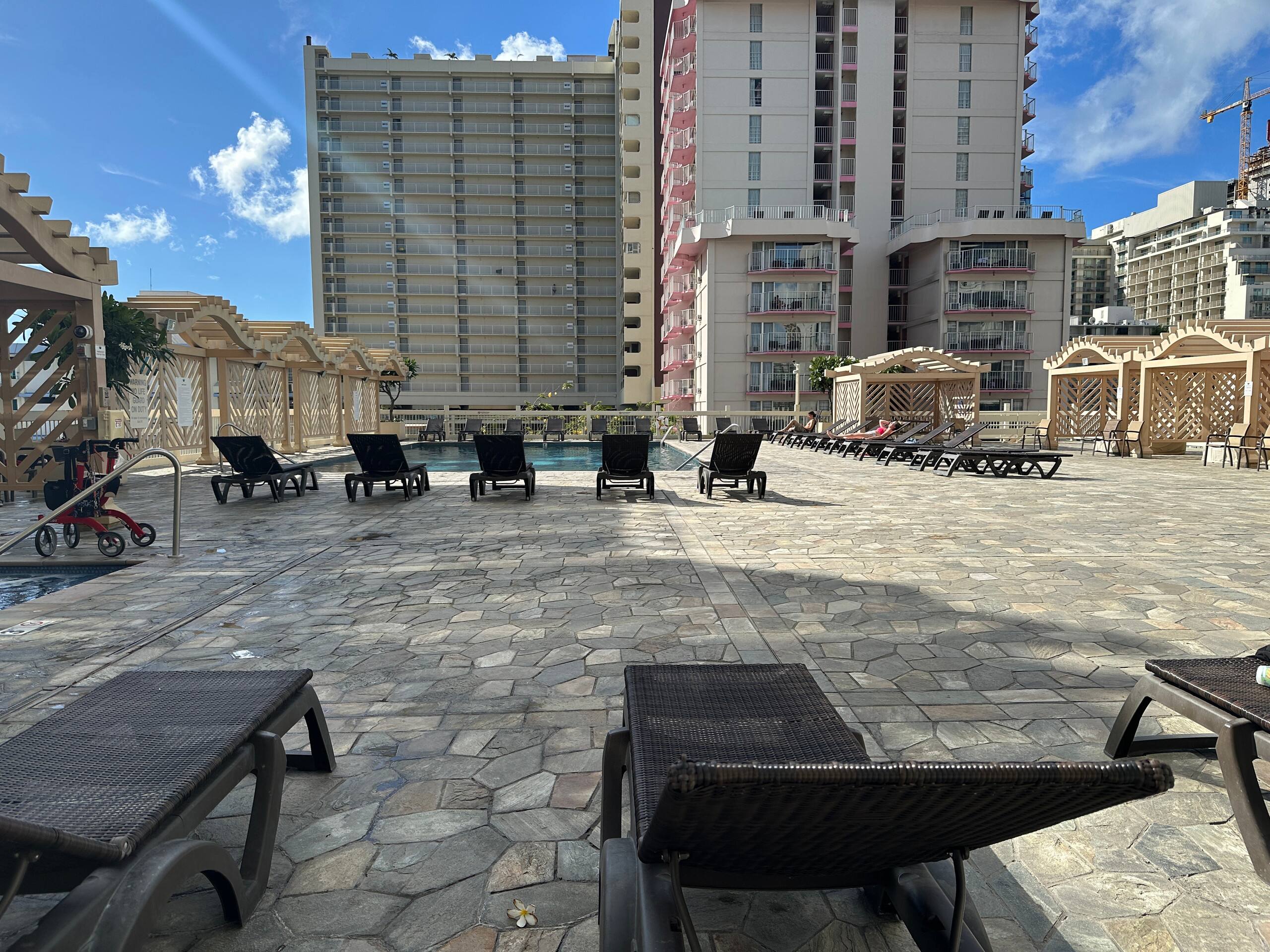 Condo in Honolulu · ★4.94 · 1 bedroom · 2 beds · 1 private bath - Image 38
