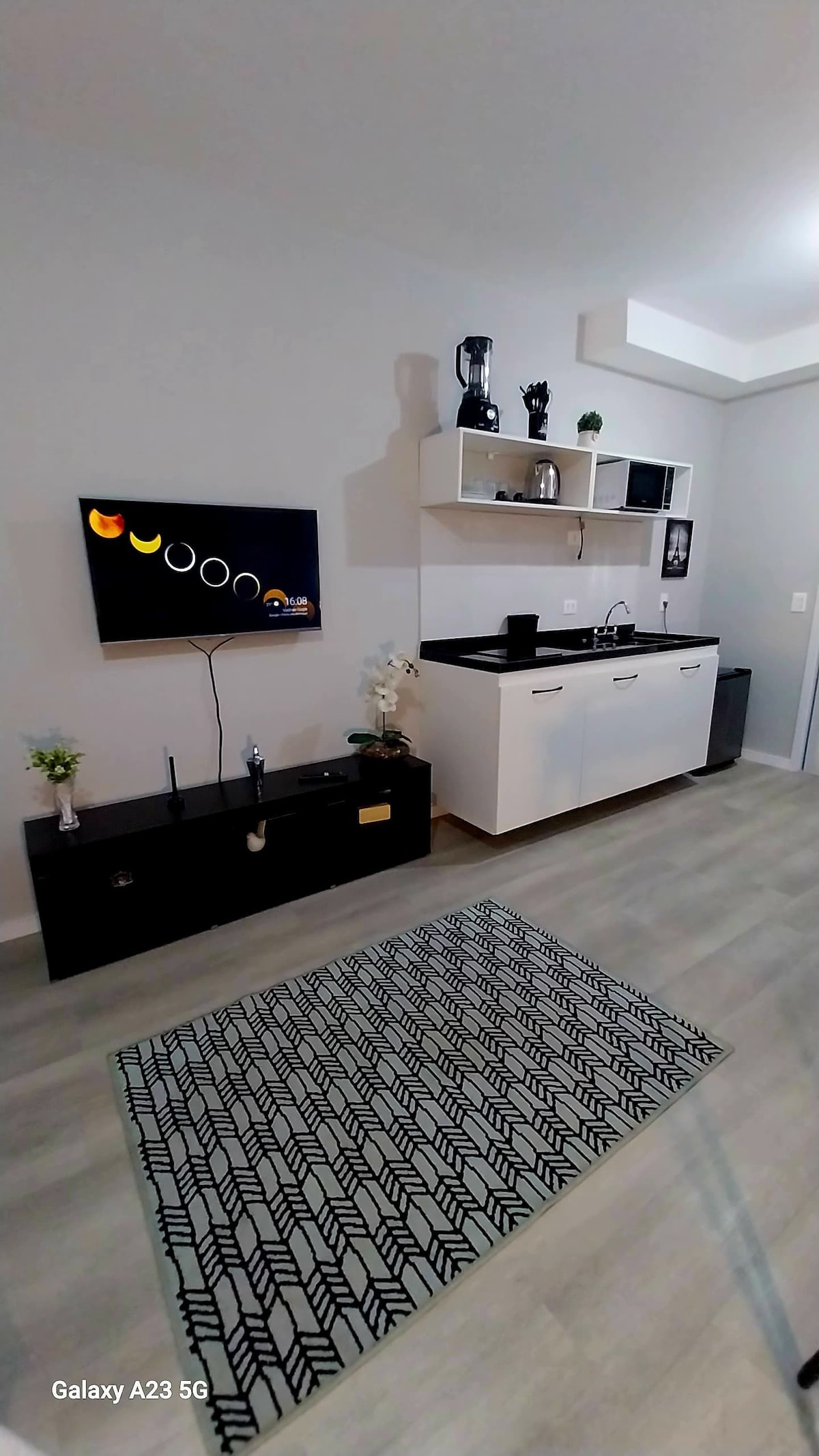 Airbnb em destaque: Stúdio-20 min. Centro SP/250mts do Metrô V.Matilde em Vila Matilde