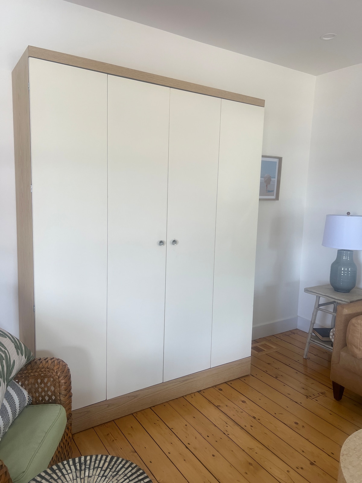 Top Airbnb: New Renovation In Downtown Oak Bluffs - Waterview in Oak Bluffs