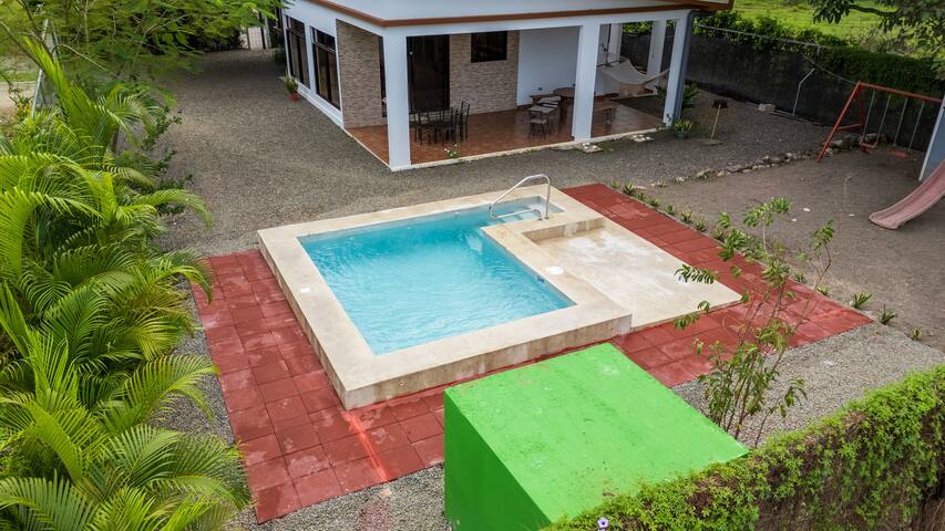 Refugio Privado con Piscina para tu Familia
