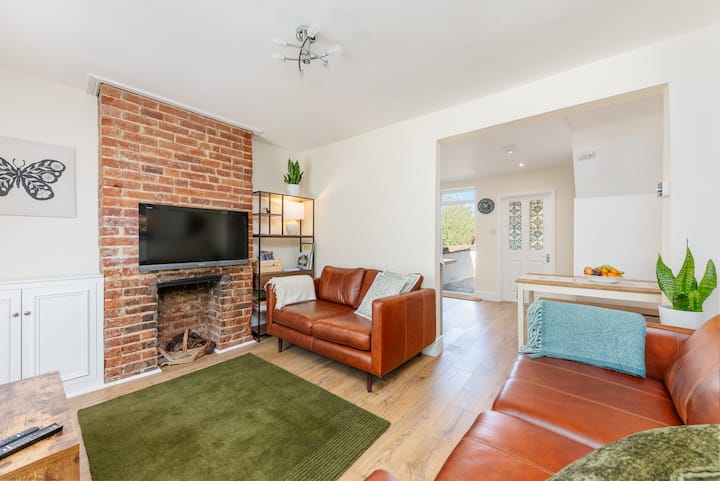 City Centre, River Views, Sleeps 5, Free Parking - Canterbury