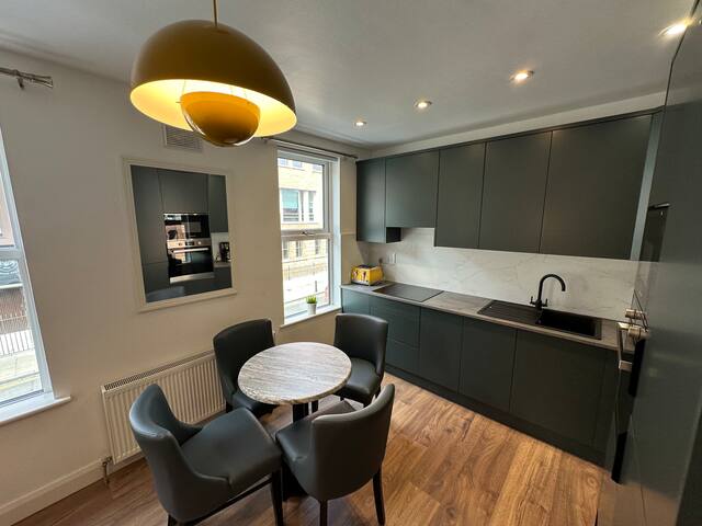 Luxury 3 Bed Apt in Dublin City Centre