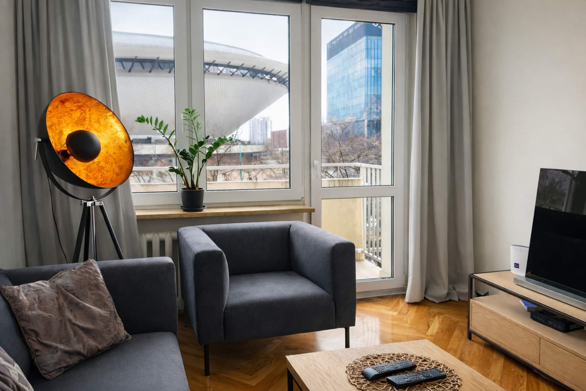 Central Katowice – Stunning Spodek View – Parking