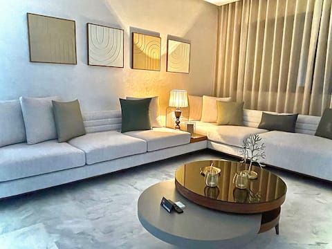Top performing Airbnb: Opal Luxury Suite -Comfort & Premium Experience in Arrondissement D'agdal مقاطعة أكدال