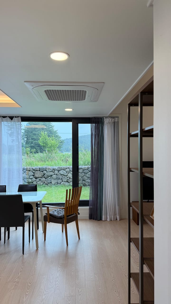 New오픈/가족형숙소/풀옵션/제주공항20분/애월/최대6인/대형견환영 - Jeju