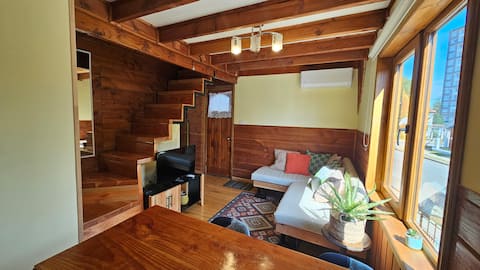 Top Airbnb: Warm cabin in the center, steps from the waterfront in Los Ríos