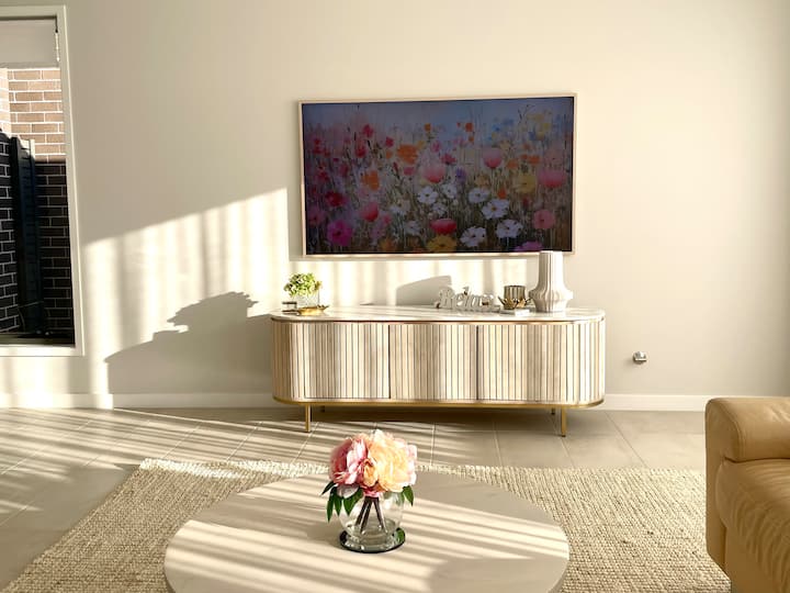Luxe-home Modernspacioustreelined Blvd@robbinslane - Campbelltown