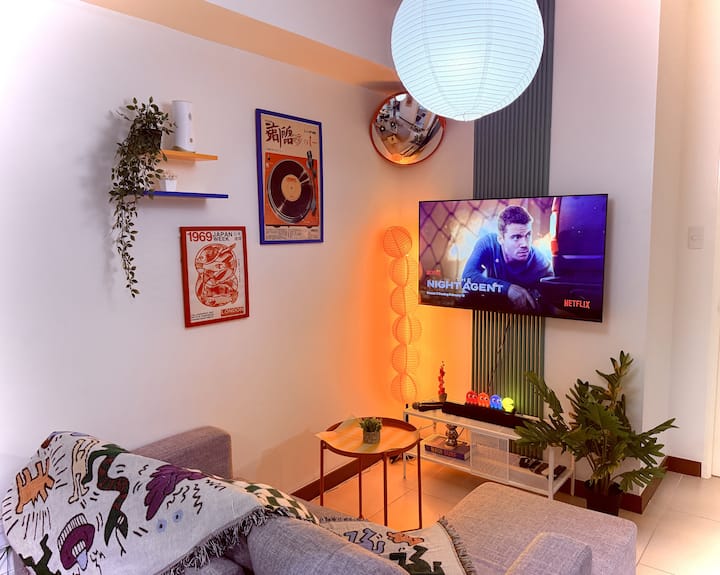 The Snug Spot.@thecrest(best Sky Deckview+parking) - Quezon City
