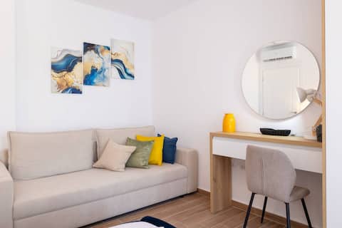 Top performing Airbnb: Seaview Apartment in Vlorë in Qendër Vlorë