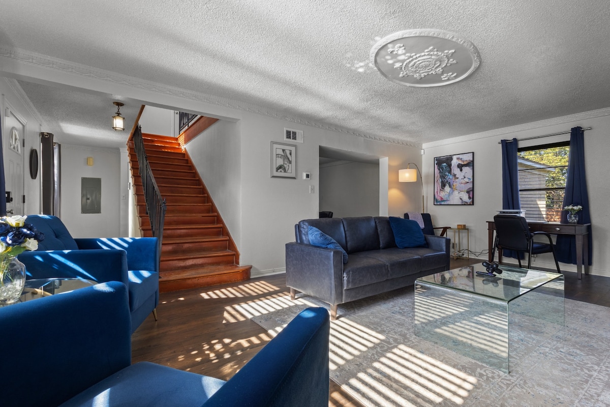 Top performing Airbnb: 5BR Home 2 Mi to World Cup FIFA Festival Sleeps 16 in Bonton