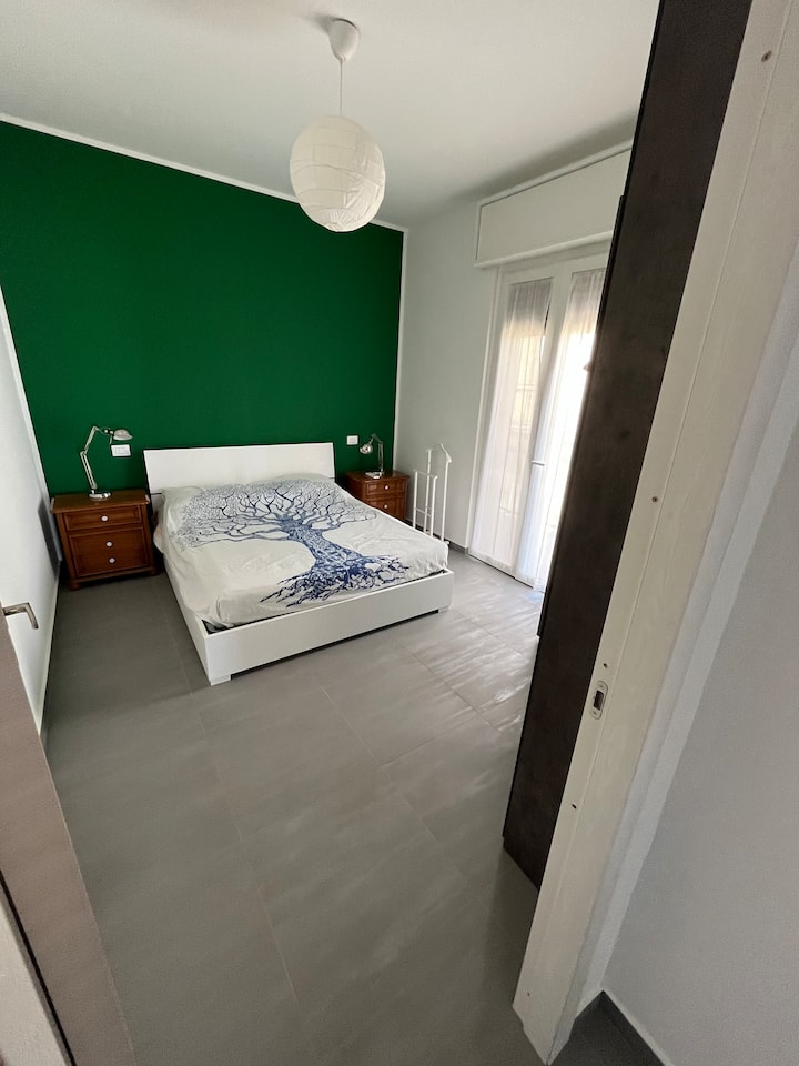 Appartamento Con Ampio Terrazzo - Spotorno