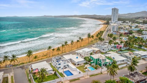 Luquillo Beachfront Vila + pool + 2mn walk to town