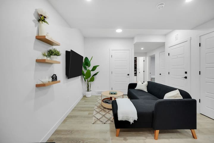 Private 2br Suite | Near Banff | Spruce Meadows - Calgary