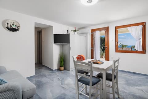 Top Airbnb: Debussy Apartment: An Impression of Art in Ičići