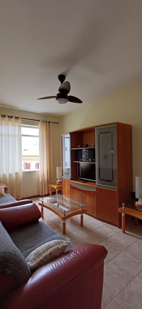 Top Airbnb: Apartment 3 min walk to Praia do Forte em Cabo Frio