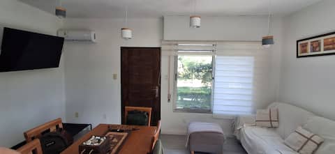 Anuncio de Airbnb popular: Enjoyable beach house in winter and summer en Atlántida