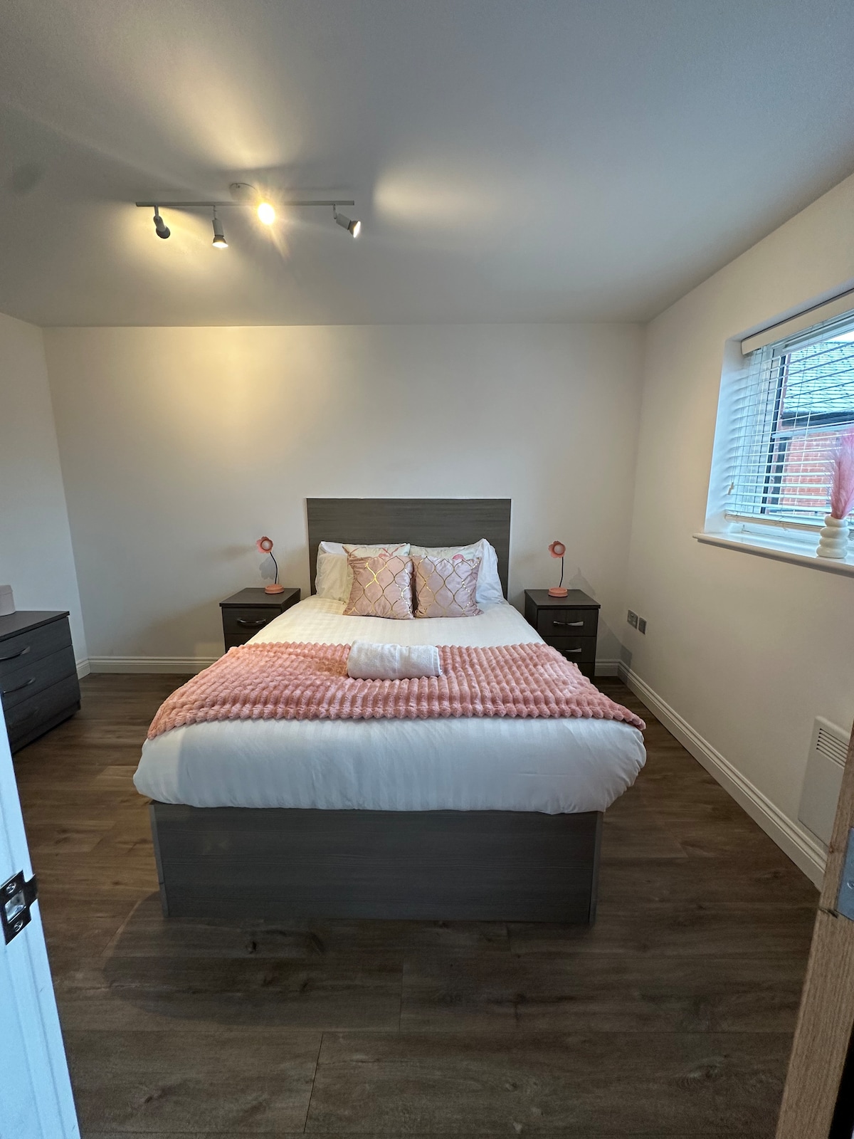 Clean & Spacious - Perry Barr