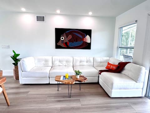 Popular Airbnb listing: Riverfront Retreat • Heated Pool • Heart of Tampa in Old Seminole Heights