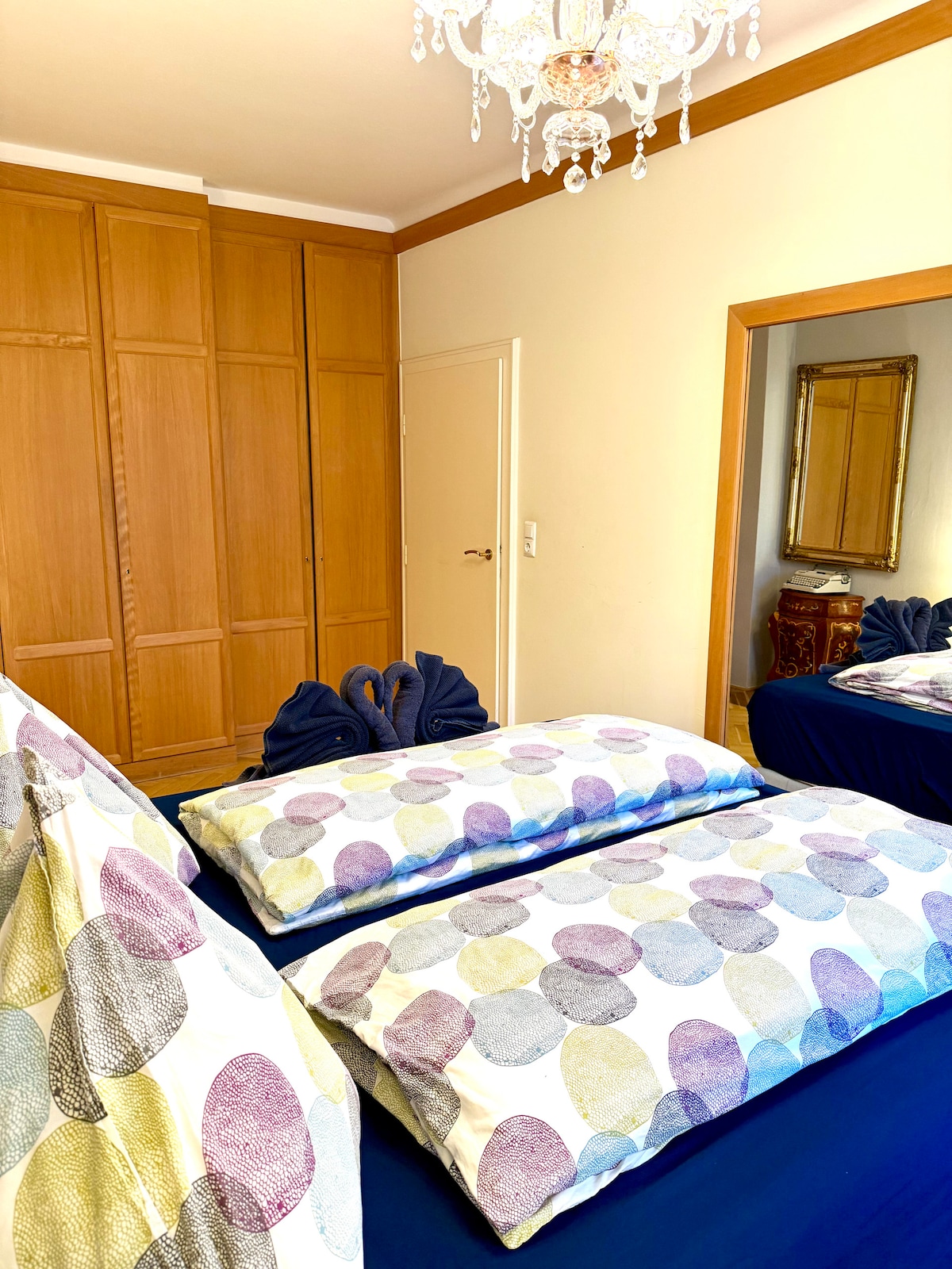 Bedroom 2 image 2