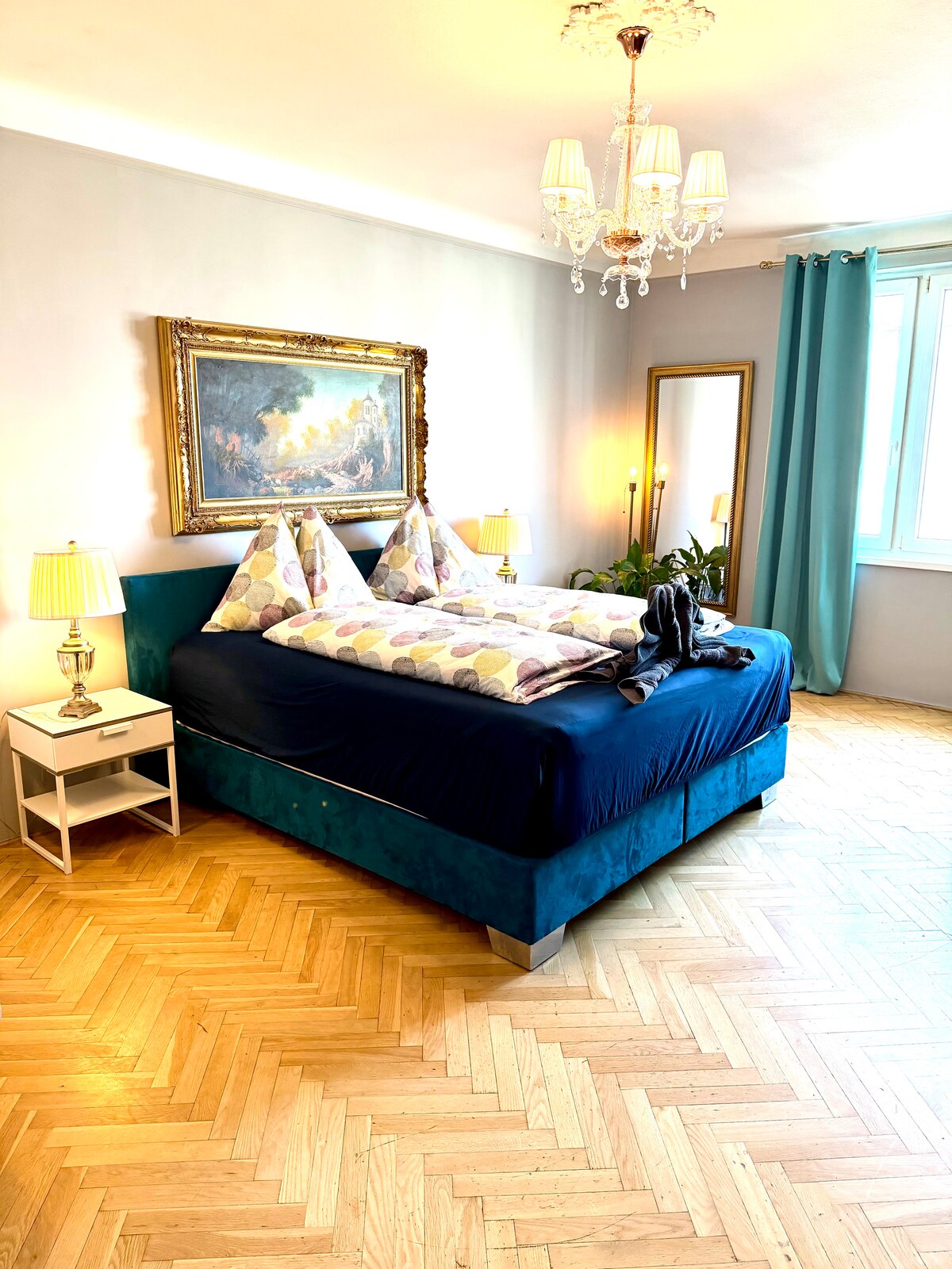 Bedroom 1 image 1