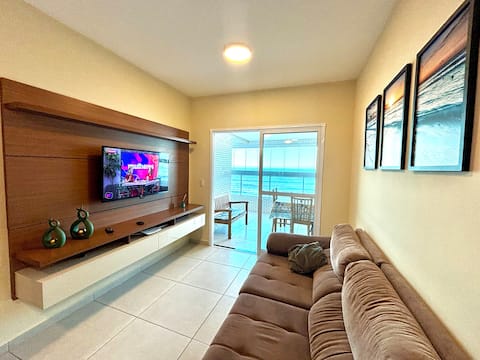 Successful Airbnb property: Beautiful Apartment with Gourmet Balcony and Full Oceanfront View in Mongaguá
