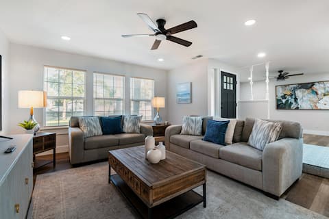 "Golden Retreat –3BR/2BA Escape"