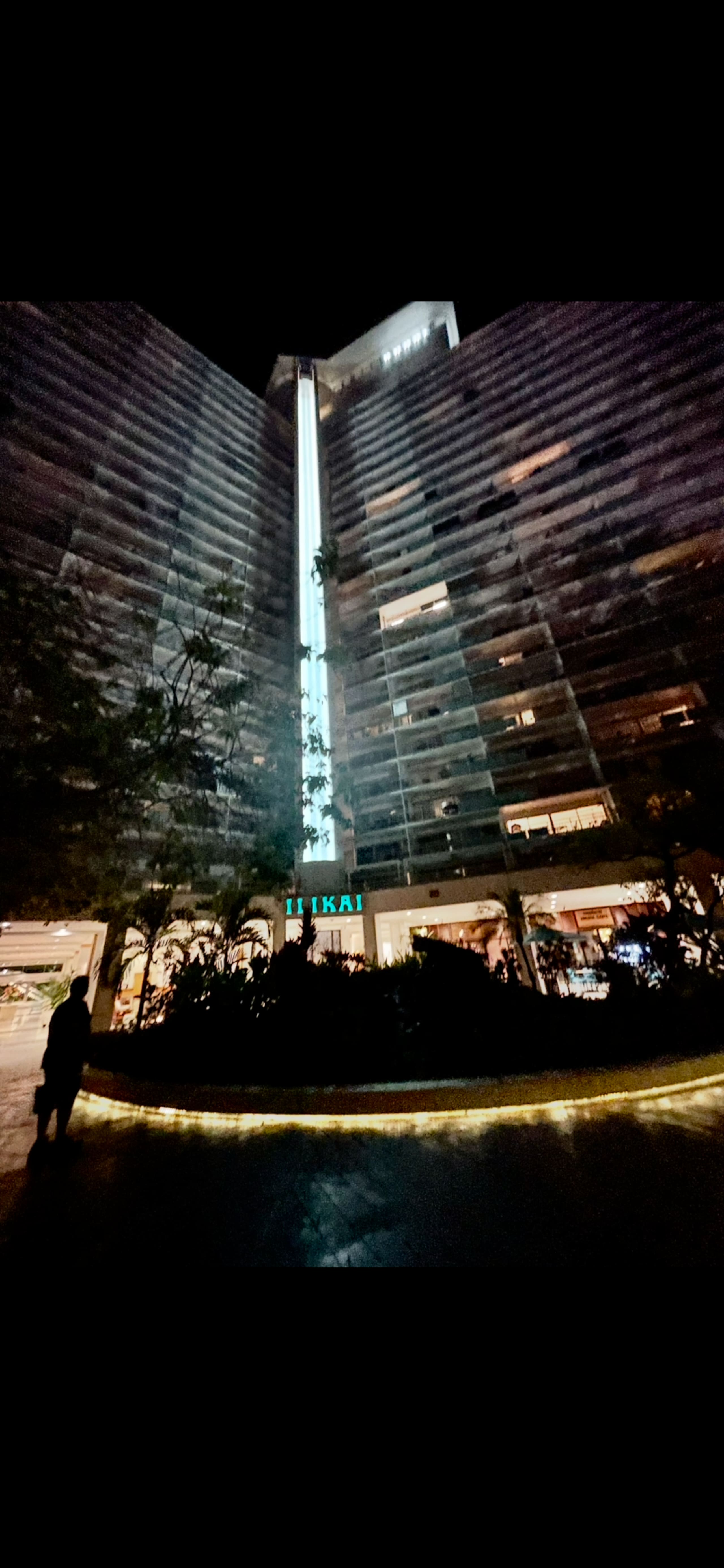 The Famous Ilikai Hotel, with Free Parking - Image 34