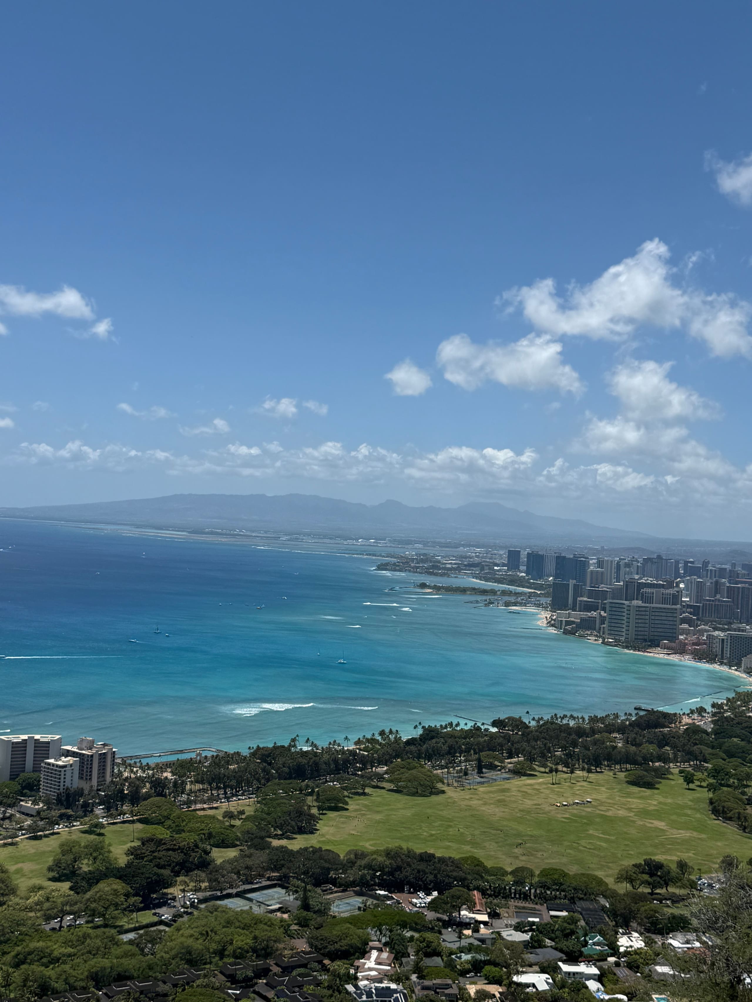 Condo in Honolulu · ★4.68 · 1 bedroom · 2 beds · 1 private bath - Image 35