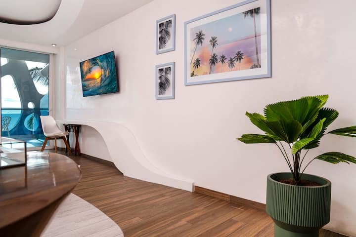 Chill Vibes – Beachfront + Rooftop Bar - Playa del Carmen