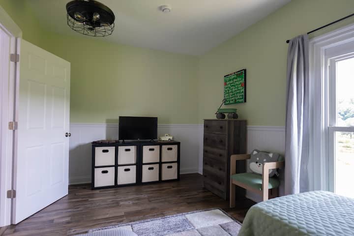 საძინებელი 4