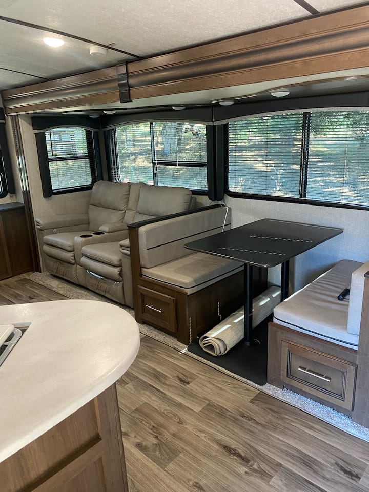 Cozy Travel Trailer For Two - Pismo Beach, CA