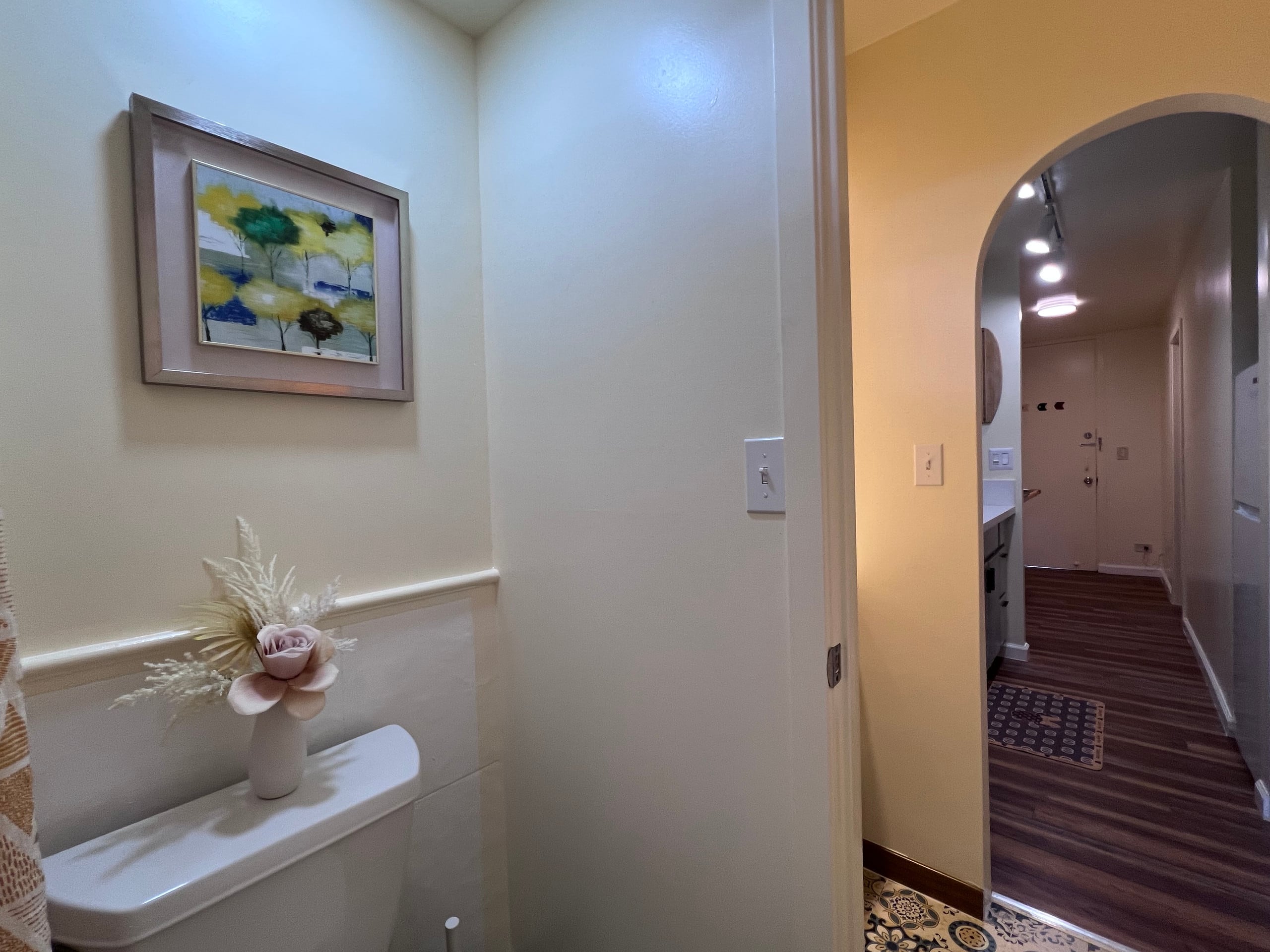 Newly renovated 2b/1b in Waikīkī-Free parking - Photo 34