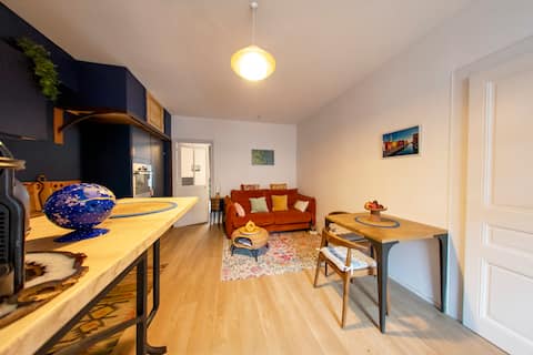 Successful Airbnb property: Cozy apartment in the center of Saint Claude in Saint Claude