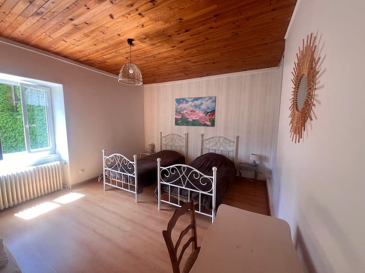 Schlafzimmer 2