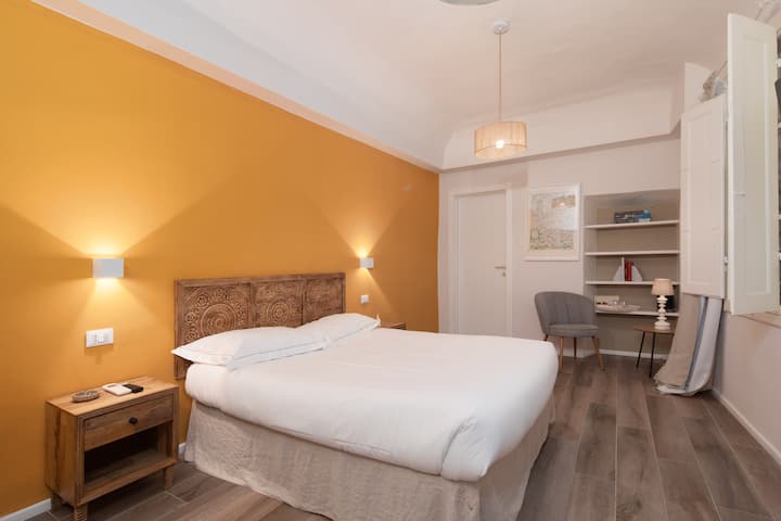 Schlafzimmer 2