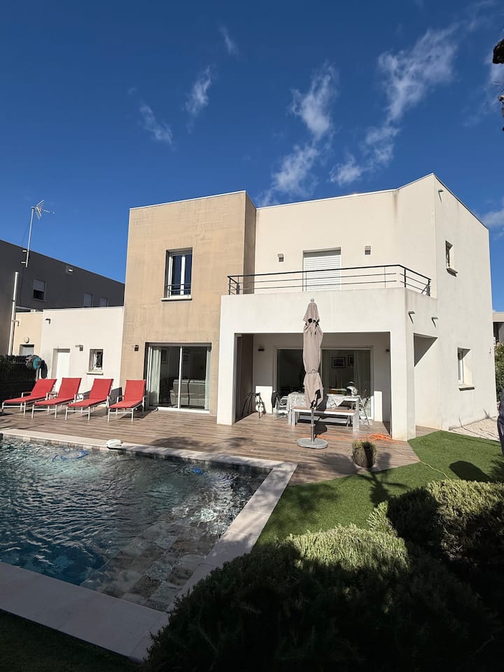 Villa St Louis 50m De La Mer+6 Vélos +Piscine+clim - Sète