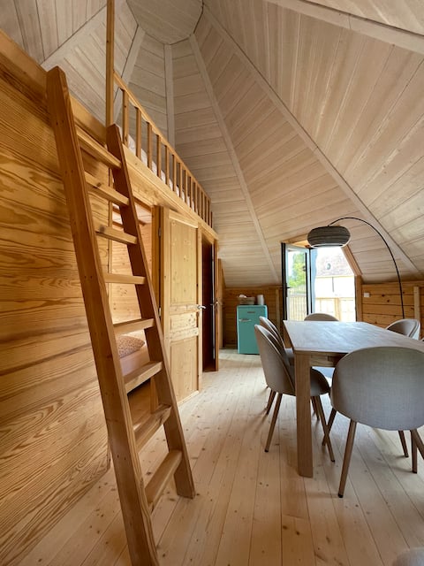 Top Airbnb: Atypical Kota hut/outdoor HOT TUB. in Sarthe